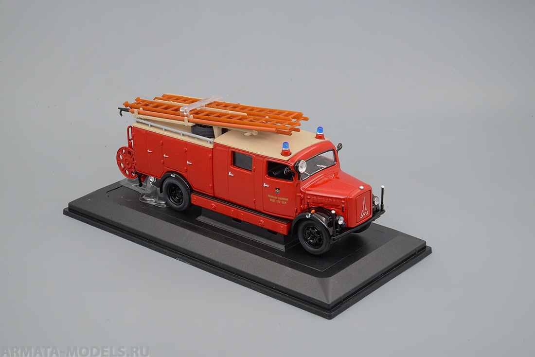 43014LT 1941 пожарная машина Magirus-Deutz 330 1/43 (зелёная , красная) Lucky Toys