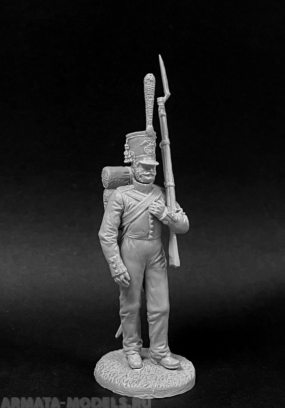 CHM-54250(M). Рядовой гренадерских полков и рот (2 варианта головы, 2 варианта рук), Россия 1834-43 гг. 54 мм. Материал - белый металл. Chronos Miniatures