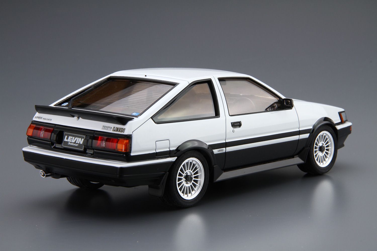05225 Toyota Corolla AE86  Levin GT-Apex '85 Aoshima