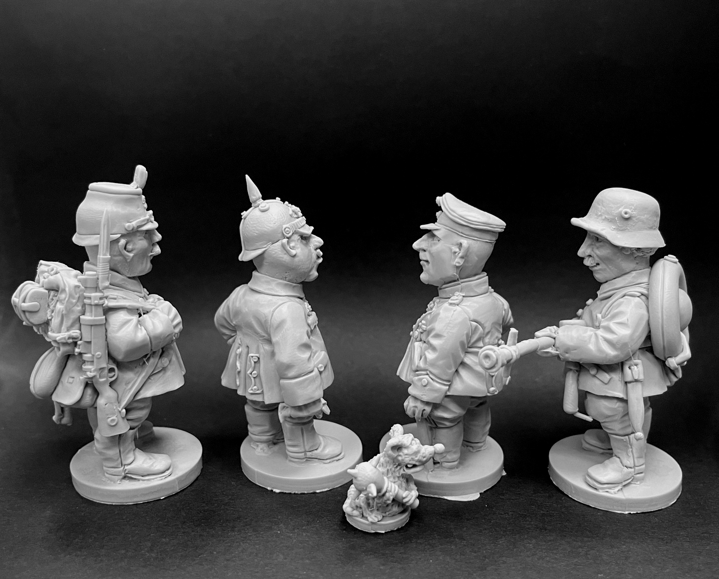 CHM-50.09. WW1: Германская армия №2. В комплекте 4 фигуры. 50 мм. Материал - смола. Chronos Miniatures