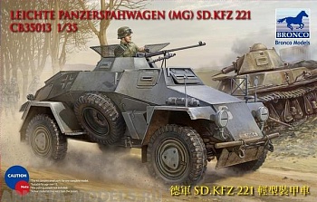 CB35013 Sdkfz 221 Armored Car