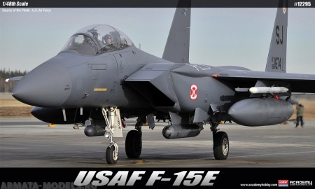 12295 Самолет F-15E  Academy